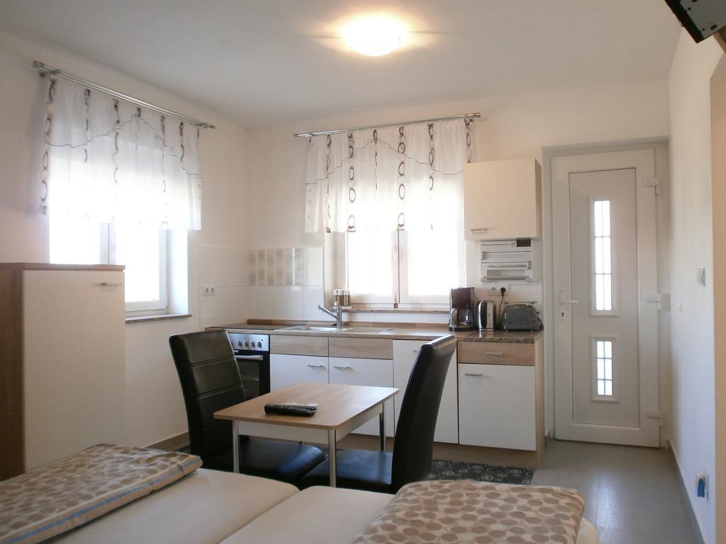 Apartment Bora *