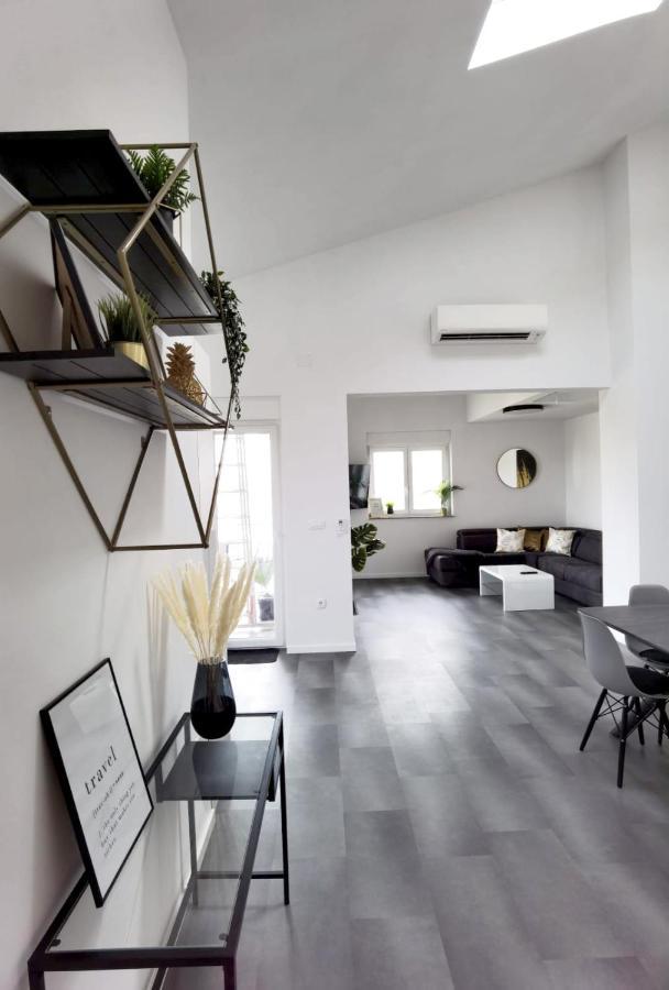 Bora Apartment *