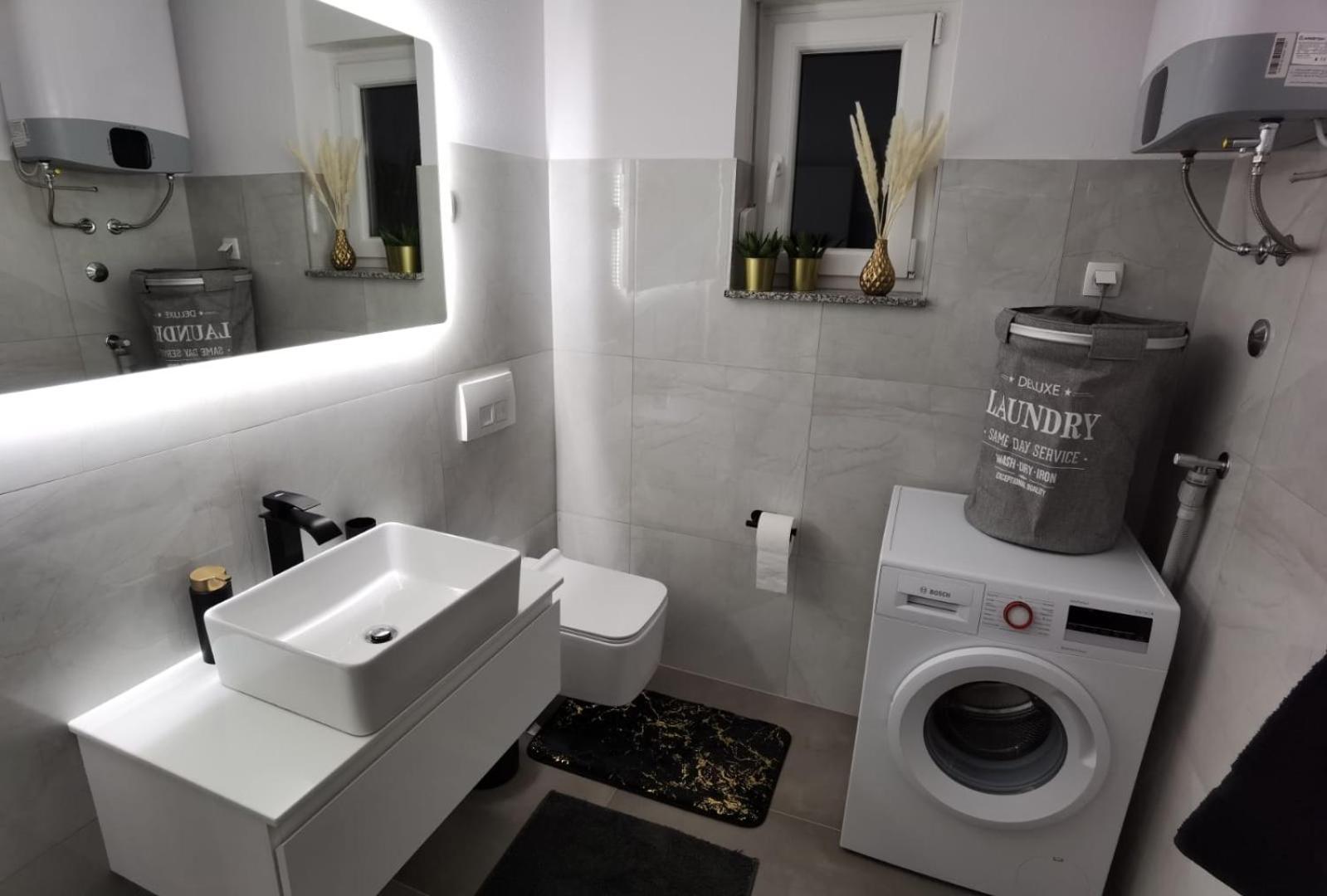 Apartment Bora *