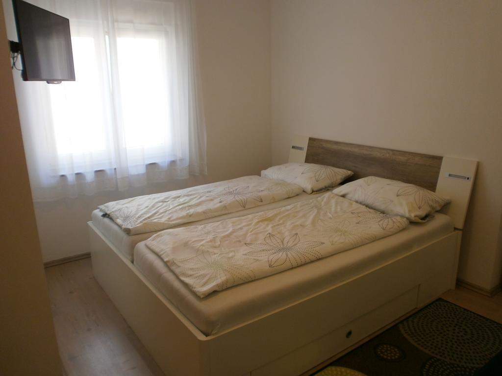 Apartment Bora